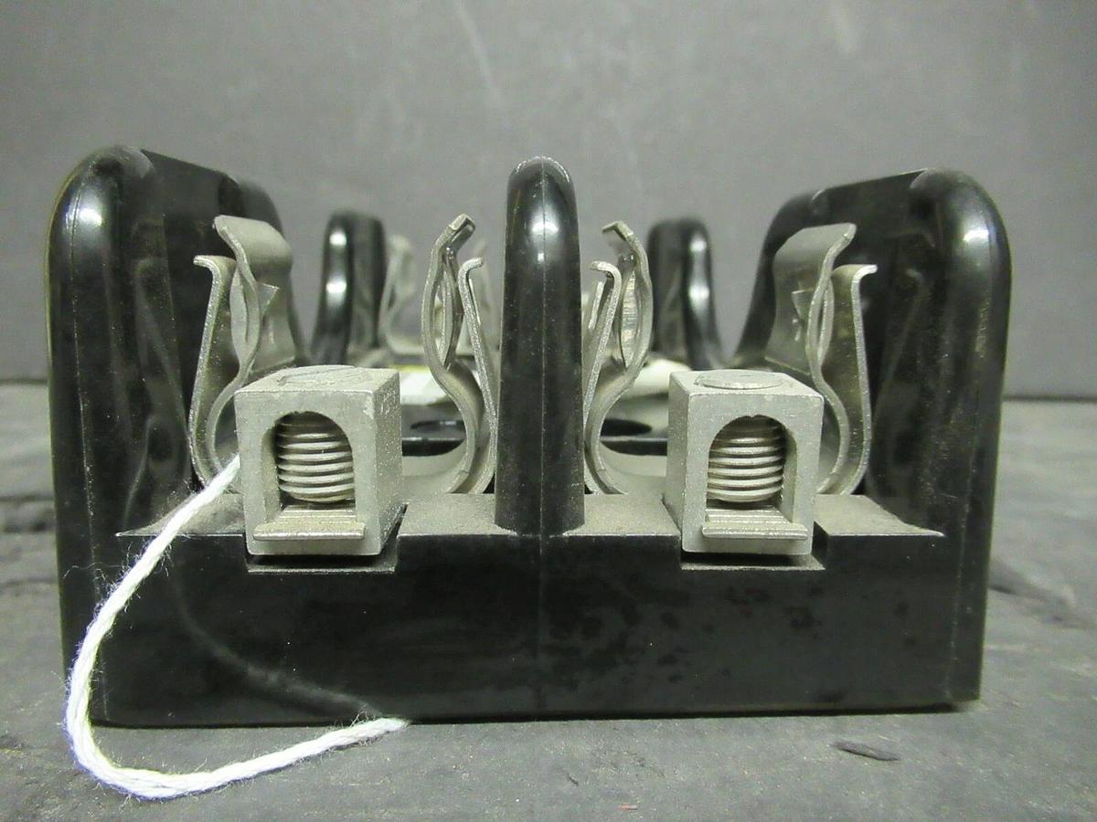 Used LITTELFUSE FUSE LUG SET LR60060-2CR 600 VOLTS 60 AMP **WARRANTY INCLUDED!**