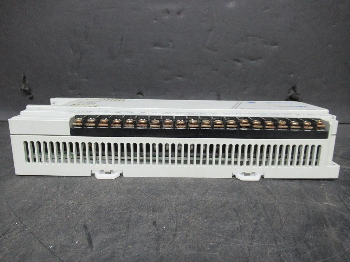 Used ALLEN BRADLEY MICROLOGIX1000 1761-L32BBB SER. D 30 VDC 1.5 AMP **WARRANTY**