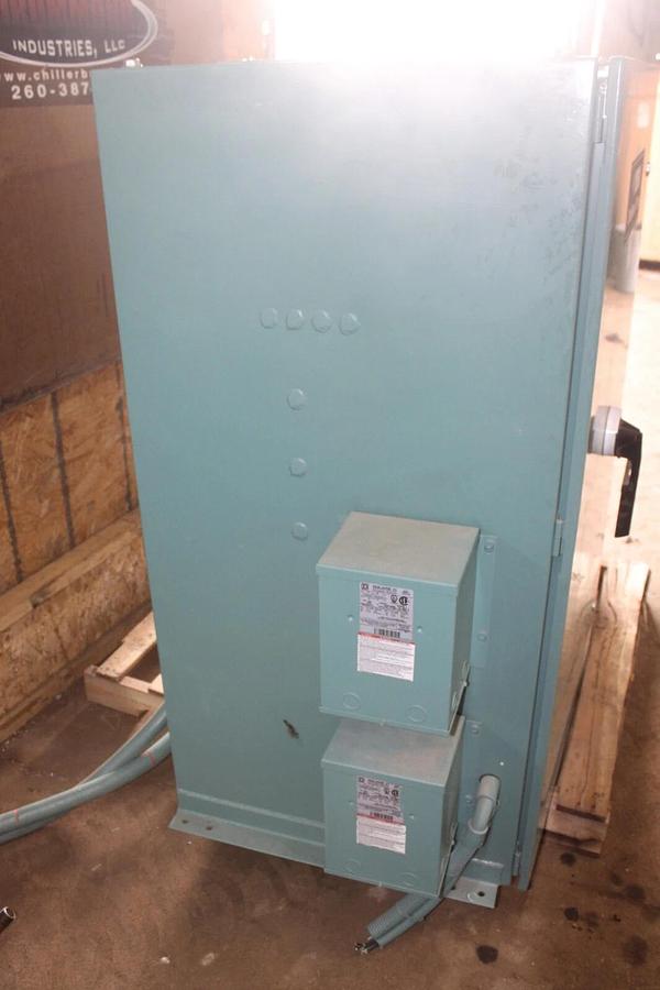 Used YORK CHILLER LIQUID COOLED OPTISPEED DRIVE 371-02526-102 TM-790-K-B12F-46D