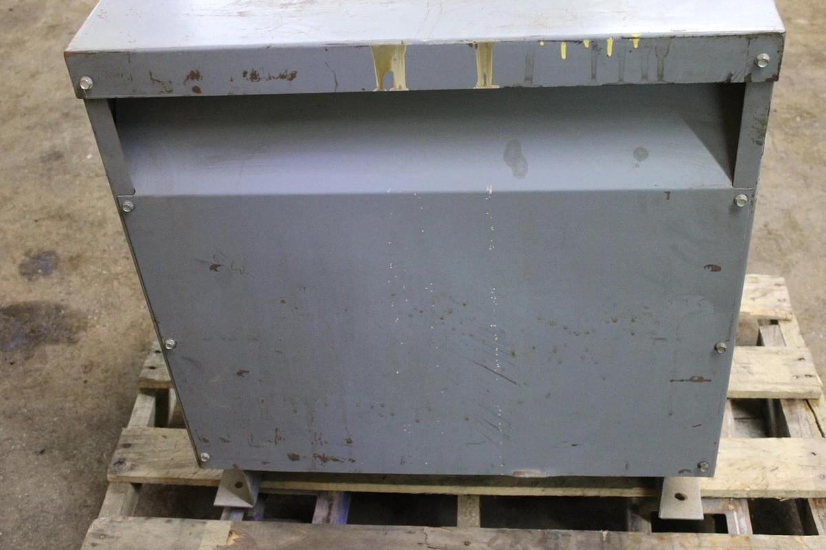 Used 30 kVA ITC TRANSFORMER 30T32H6ES HIGH: 208V LOW: 208/120V 3-PHASE 60 HZ HTUL