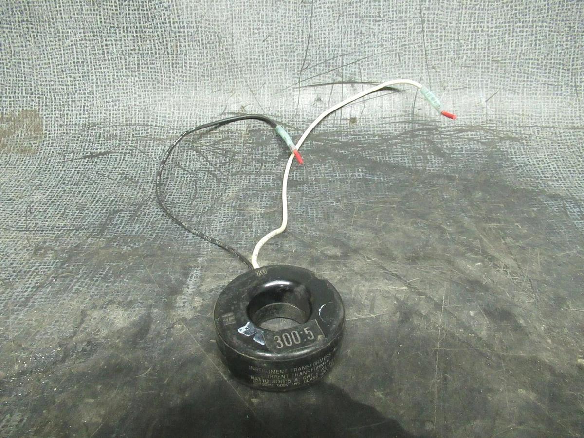 Used INSTRUMENT CT 2 RL-301 300:5 50-400 HZ 10 KV **WARRANTY INCLUDED**