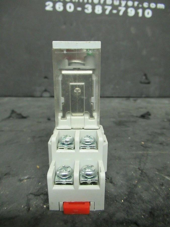 Used SIEMENS 3TX7114-5LC13 RELAY 15 AMP 277 VAC W/ 3TX7144-1E6 BASE COIL: 24 VAC