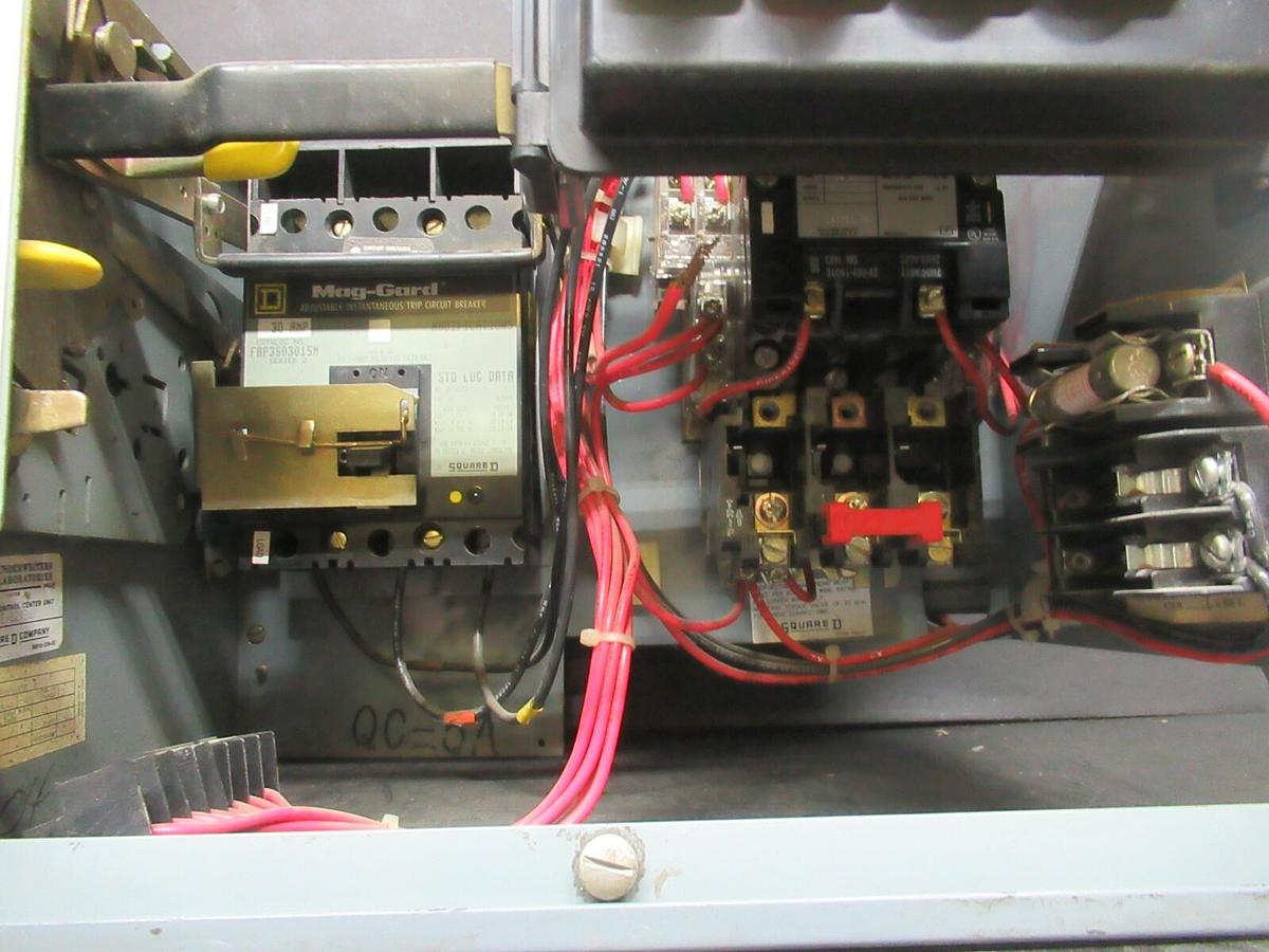 Used SQUARE D 30 AMP MOTOR CONTROL BUCKET MODEL 5 NEMA SIZE 1 STARTER COMBINATION