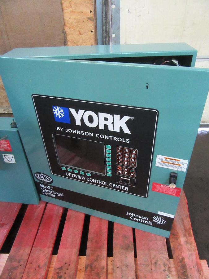 Used YORK 351 HP VARIABLE SPEED CHILLER DRIVE 371-02289-101 TM 351T B6-46B COMPLETE 460 V 380 A