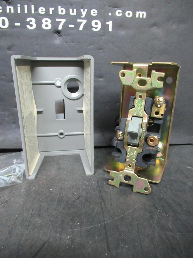 NEW SURPLUS SQUARE D FHP MANUAL MOTOR STARTER 2510FG1 ENCLOSURE TYPE 1