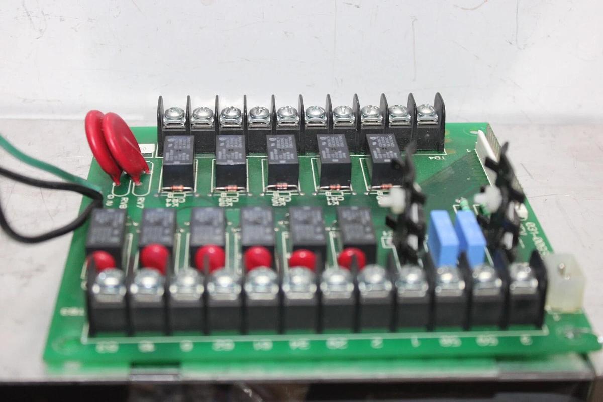 Used YORK HVAC CHILLER CONTROL RELAY CIRCUIT BOARD 031-00932-002 **WARRANTY**