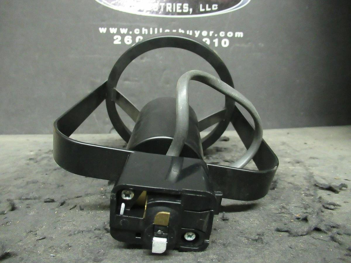 Used LIGHTOLIER 9022BK LYTESPAN 250 WATT MAX LAMP TRACK LIGHTING FIXTURE BLACK PAR 38