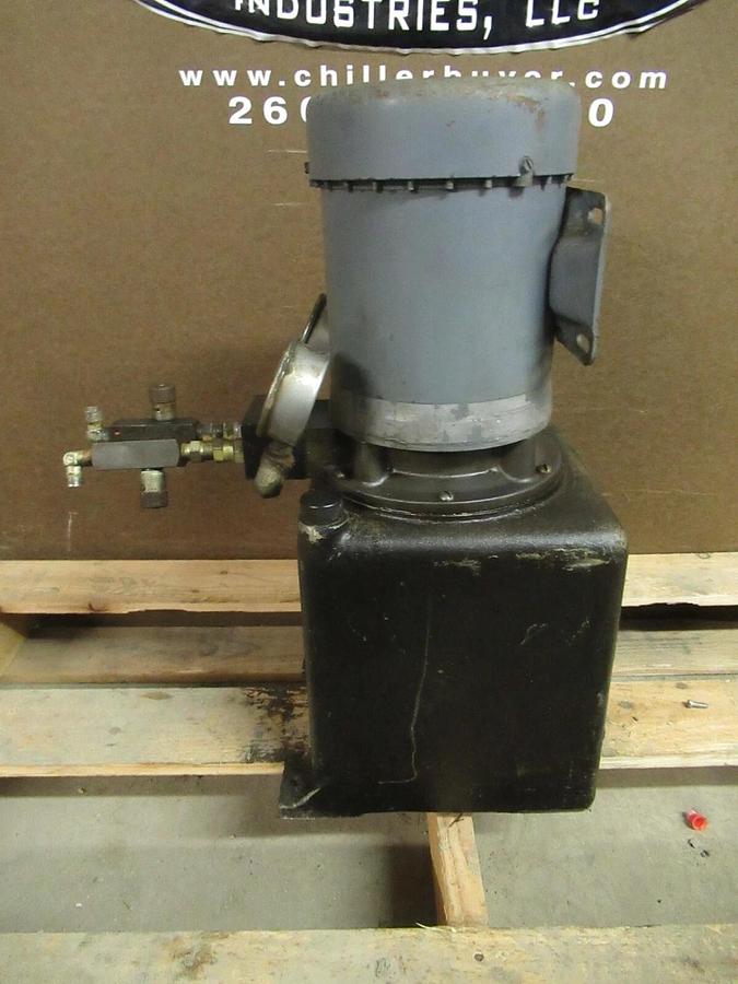 Used HYDRAULIC PUMP DAYTON 3-PHASE 3N234-A 3/4 HP 3450 RPM 60 HZ 1.0 SF LINE OILER