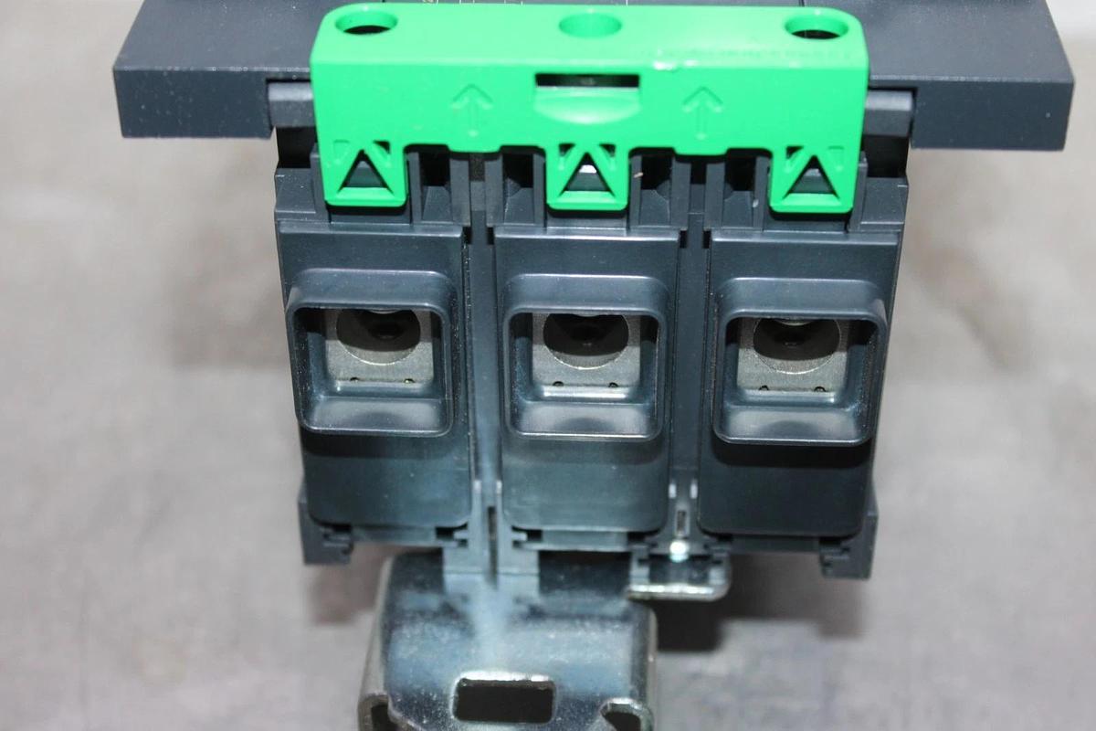 NIB SQUARE D POWERPACT I-LINE CIRCUIT BREAKER BDA34070Y 70 AMP 480/277V 3-POLE