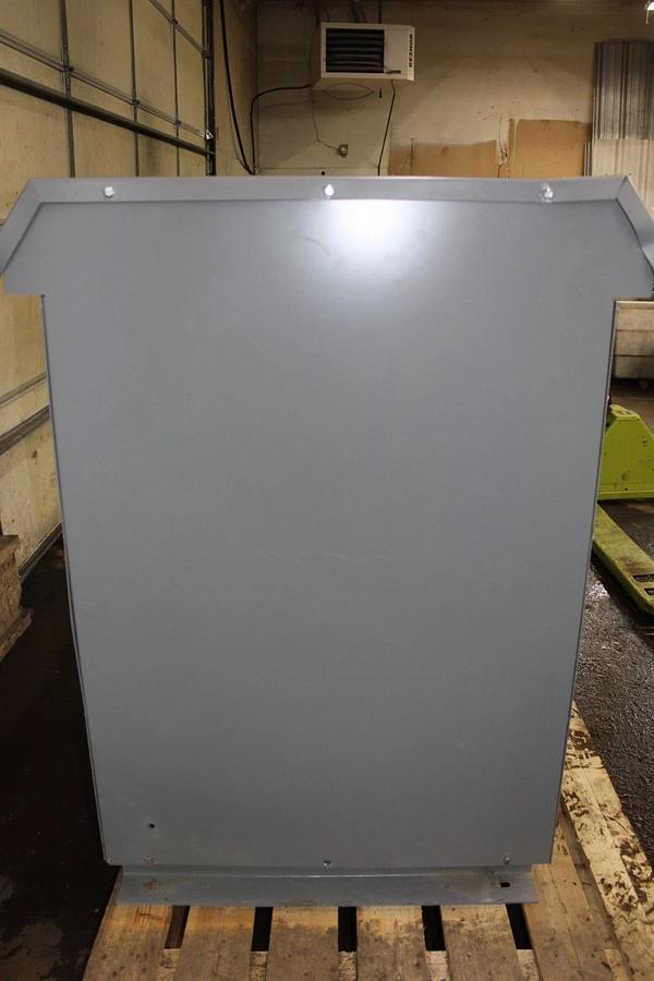 225 kVA SIEMENS TRANSFORMER 3F3Y225D16 HIGH: 480V LOW: 208/120V NEMA 3R 3-PHASE