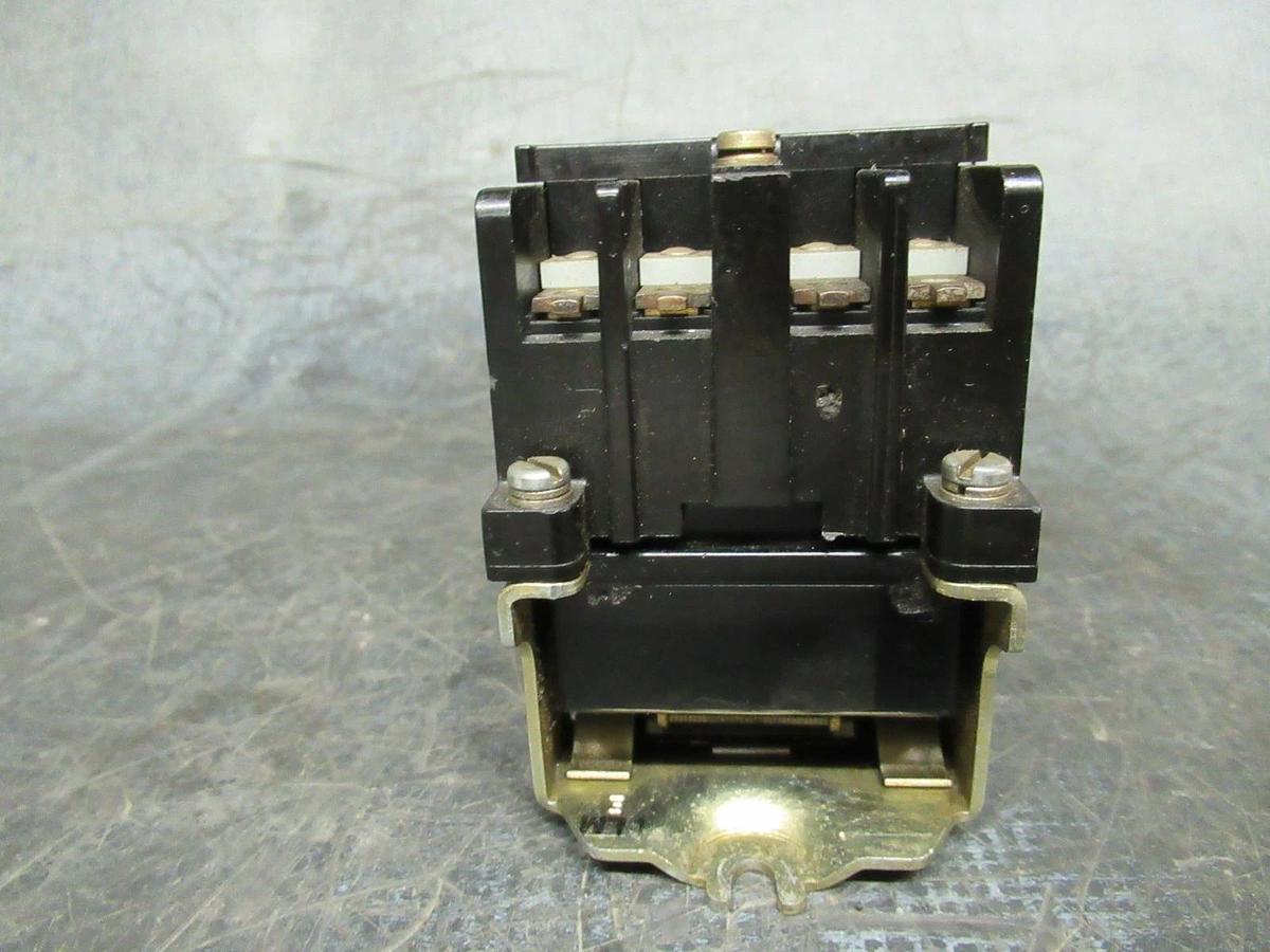 Used ALLEN-BRADLEY RELAY 700-N400A1 300V 7200VA COIL: 120V **WARRANTY**