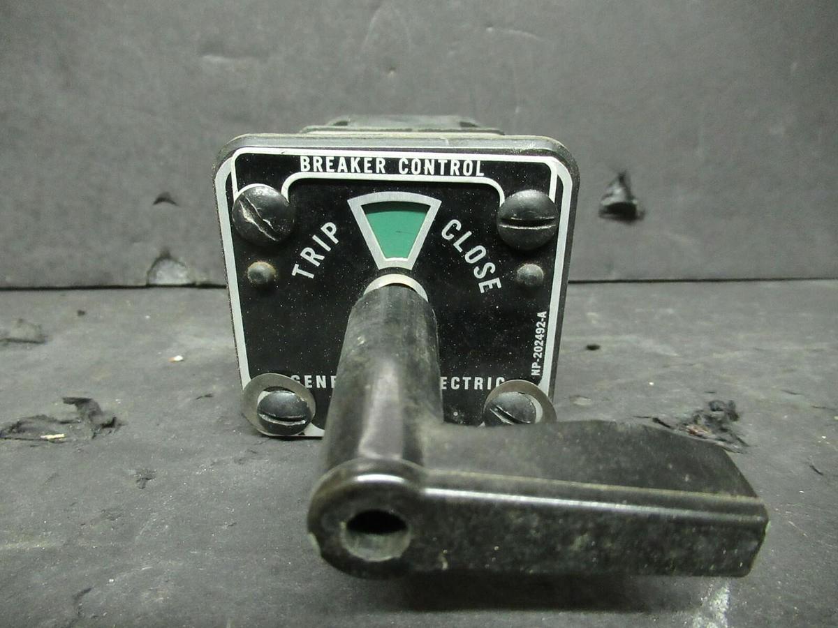 Used GENERAL ELECTRIC BREAKER CONTROL SBM TRANSFER SWITCH NP-20492-A