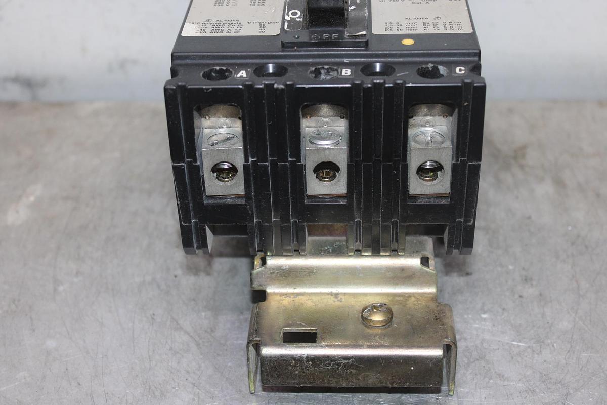 Used SQUARE D I-LINE CIRCUIT BREAKER FA36060 SERIES 2 60 AMP 600 VAC 3-POLE