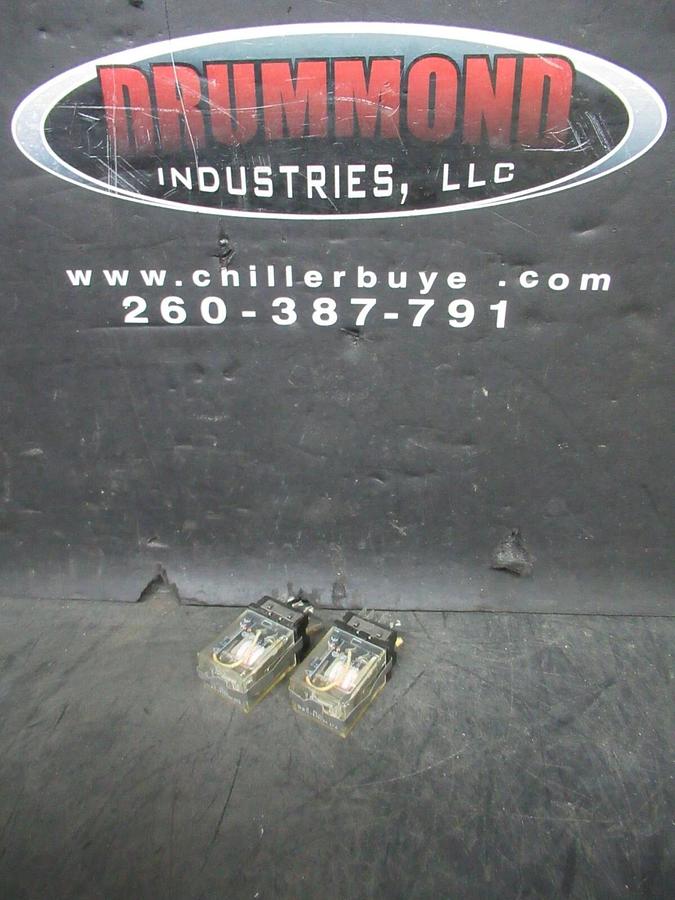 Used LOT OF 2 OMRON RELAYS MY2 200/220 240 VAC / 28 VDC 5 AMP **WARRANTY**