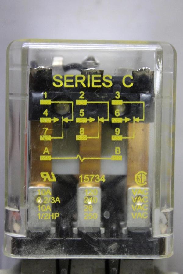 Used SQUARE D RELAY KU13V20 120 VOLT 50/60 HZ **WARRANTY INCLUDED**