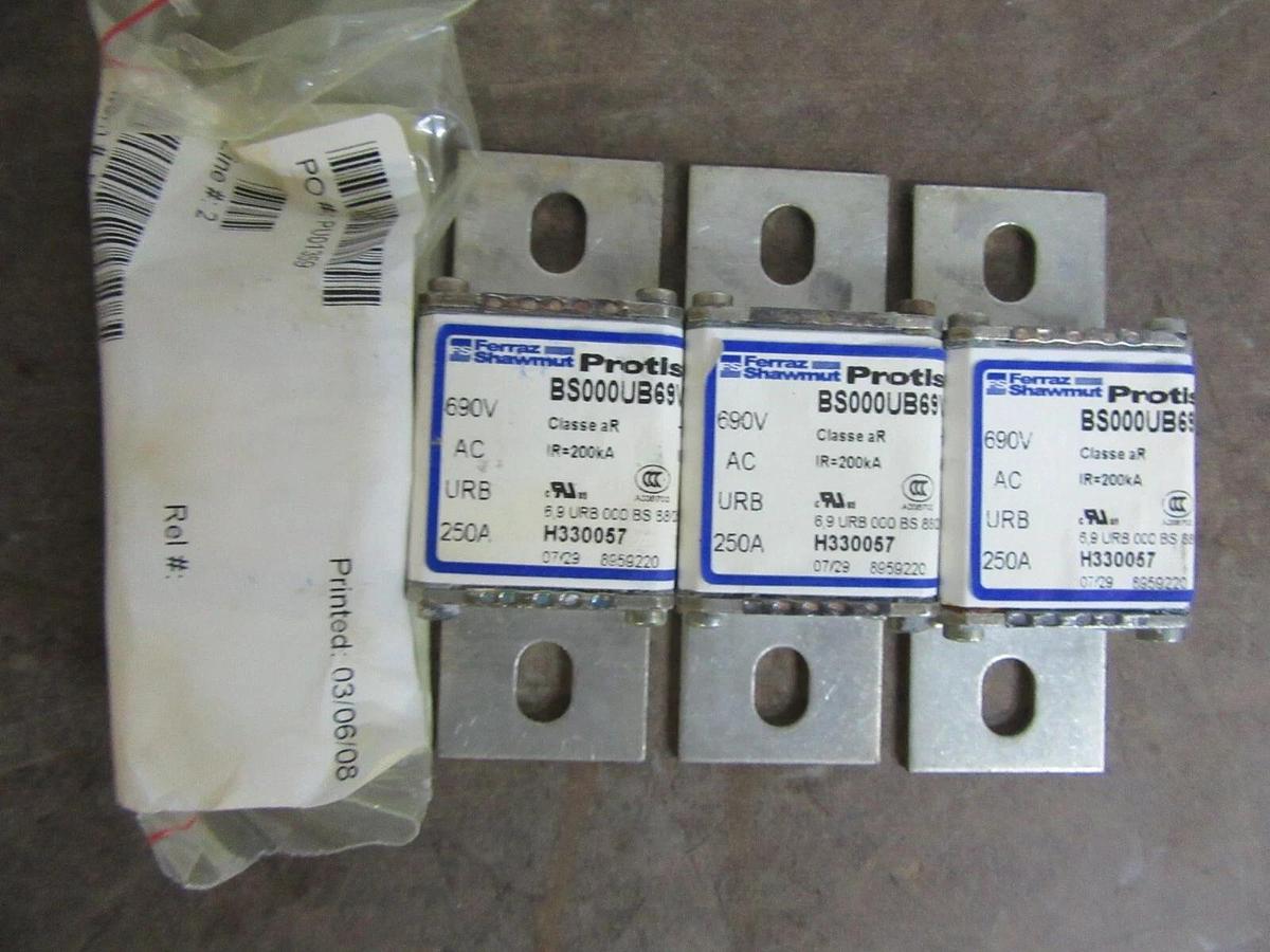 FERRAZ SHAWMUT PROSTITUTOR FUSES BS000UB69V250 250 AMP 690 VAC **NEW SURPLUS**