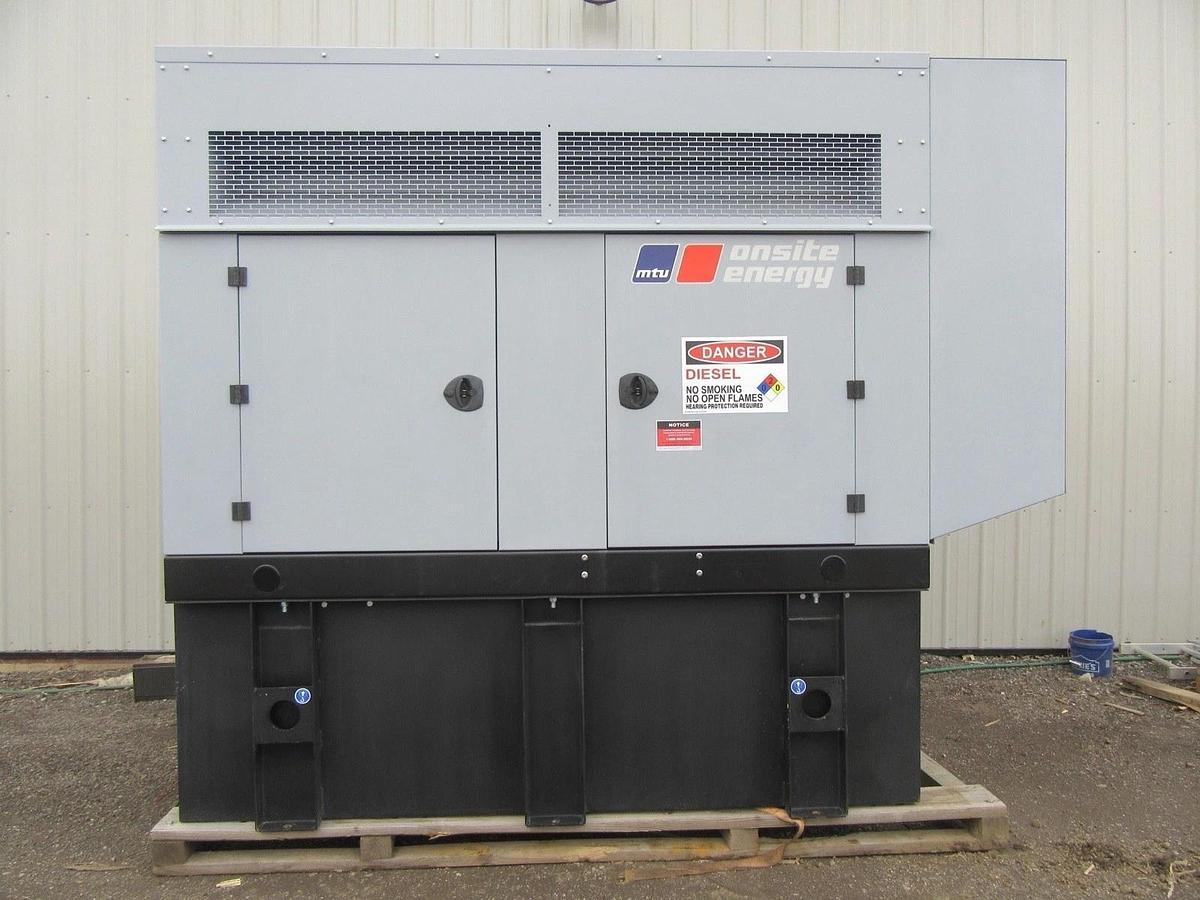 Used 30 KW DIESEL GENERATOR MTU 120/240V JOHN DEERE SOUND ENCLOSED 196 HRS VIDEO