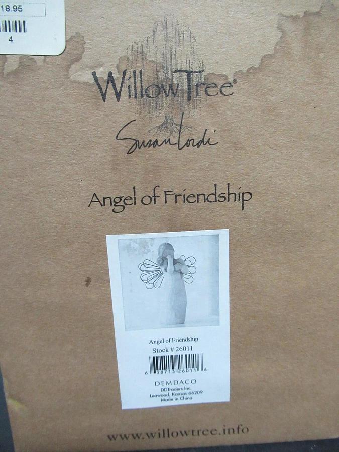 WILLOW TREE "ANGEL OF FRIENDSHIP" SUSAN LORDI FIGURINE DEMDACO STOCK# 26011