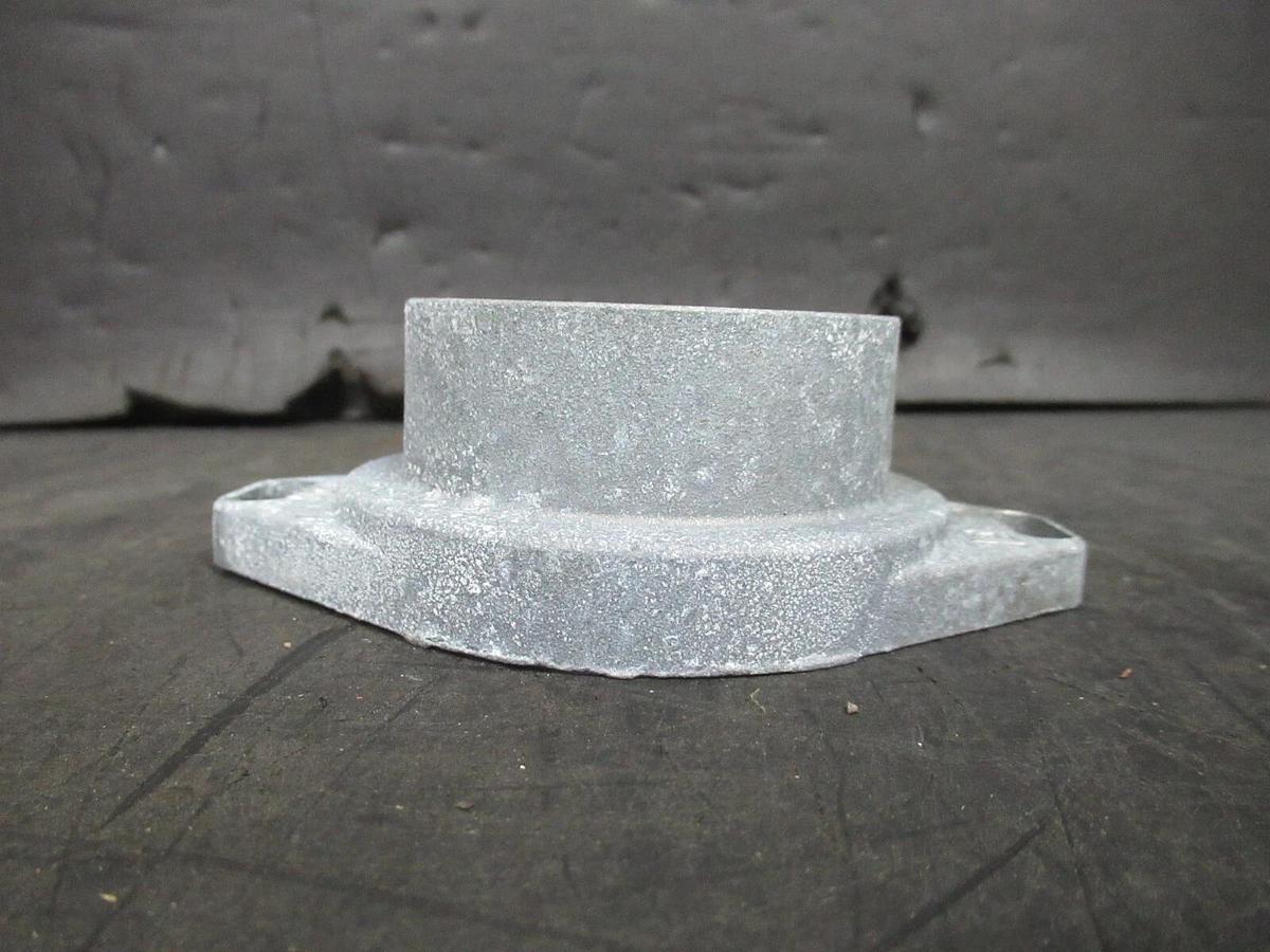 NEW SURPLUS SQUARE D INTERCHANGEABLE RAINTIGHT HUB B-200 SER. 2 **WARRANTY**