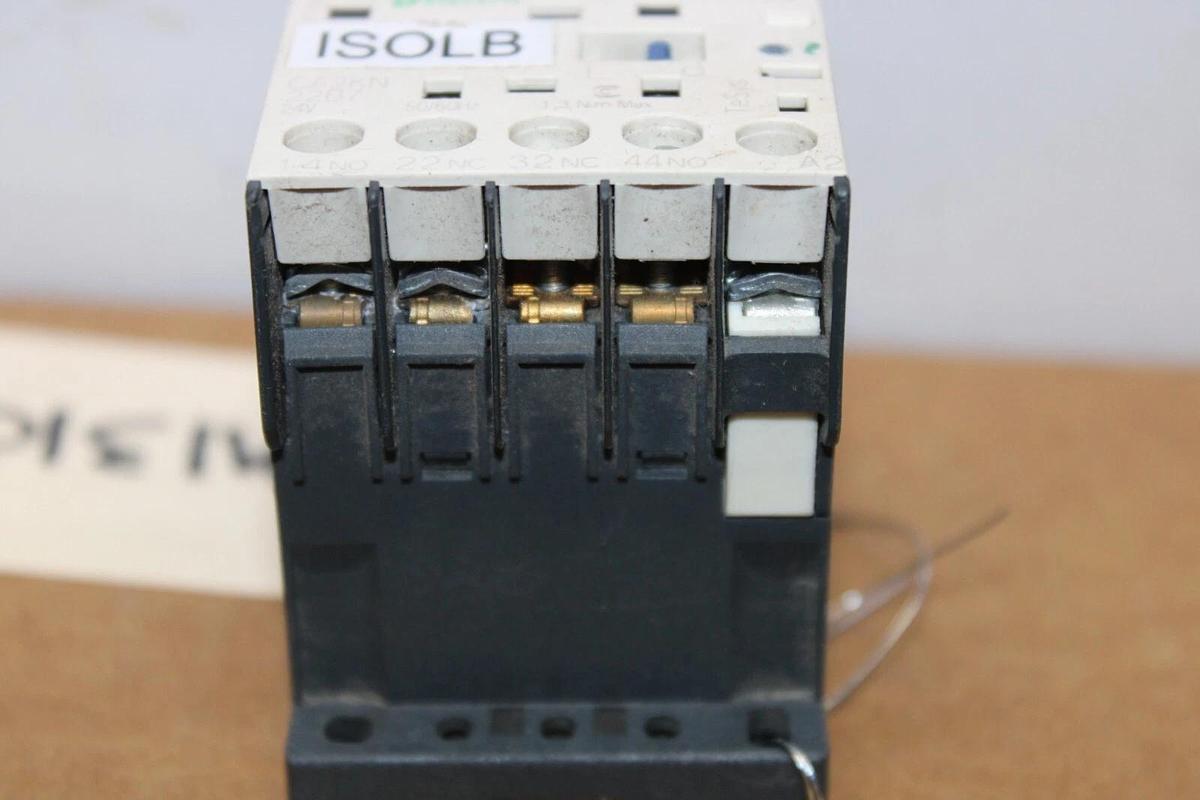 Used SCHNEIDER CONTROL RELAY CA2KN22B7 600 VAC 10 AMP COIL: 24V **WARRANTY**