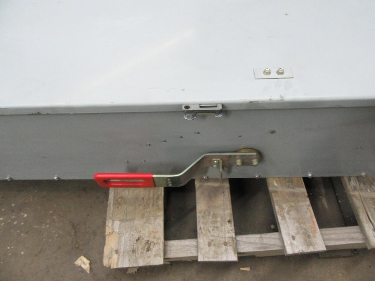 Used GE 1200 AMP HEAVY DUTY FUSIBLE SAFETY SWITCH 600 / 480 VAC CAT# TC72368R NEMA 3R