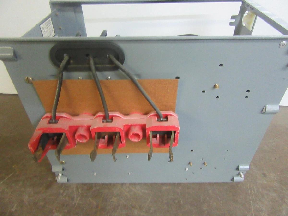 Used SQUARE D MCC FUSIBLE STARTER BUCKET 8998-NC-403 SER. B 12" MODEL: 4 NEMA 1