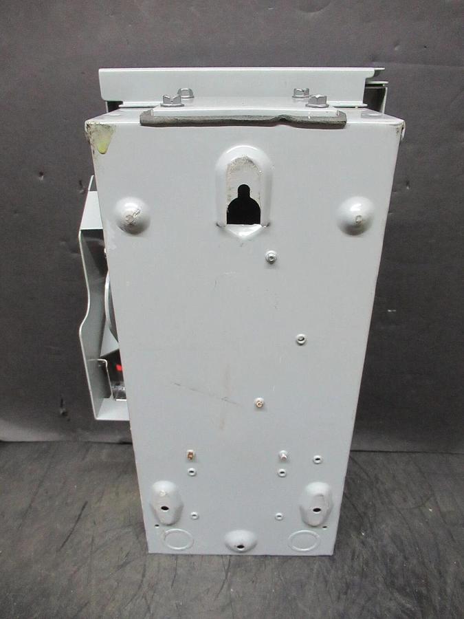 NEW SURPLUS SIEMENS HEAVY DUTY FUSIBLE SAFETY SWITCH HF221NR 30 AMP 240 VAC