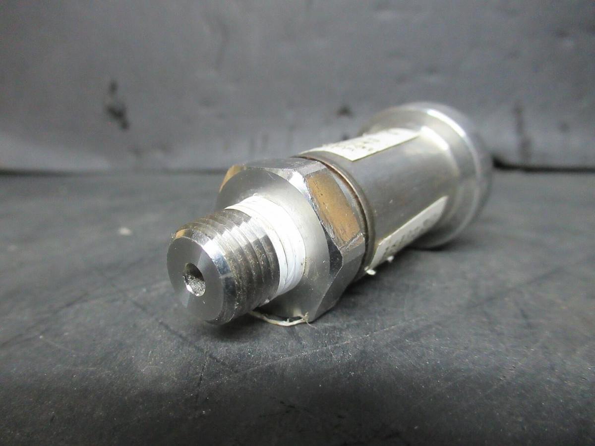 Used JOHNSON CONTROLS P499CFAB523 PRESSURE TRANSDUCER 40 PSIA 30 VDC 025-29151-001