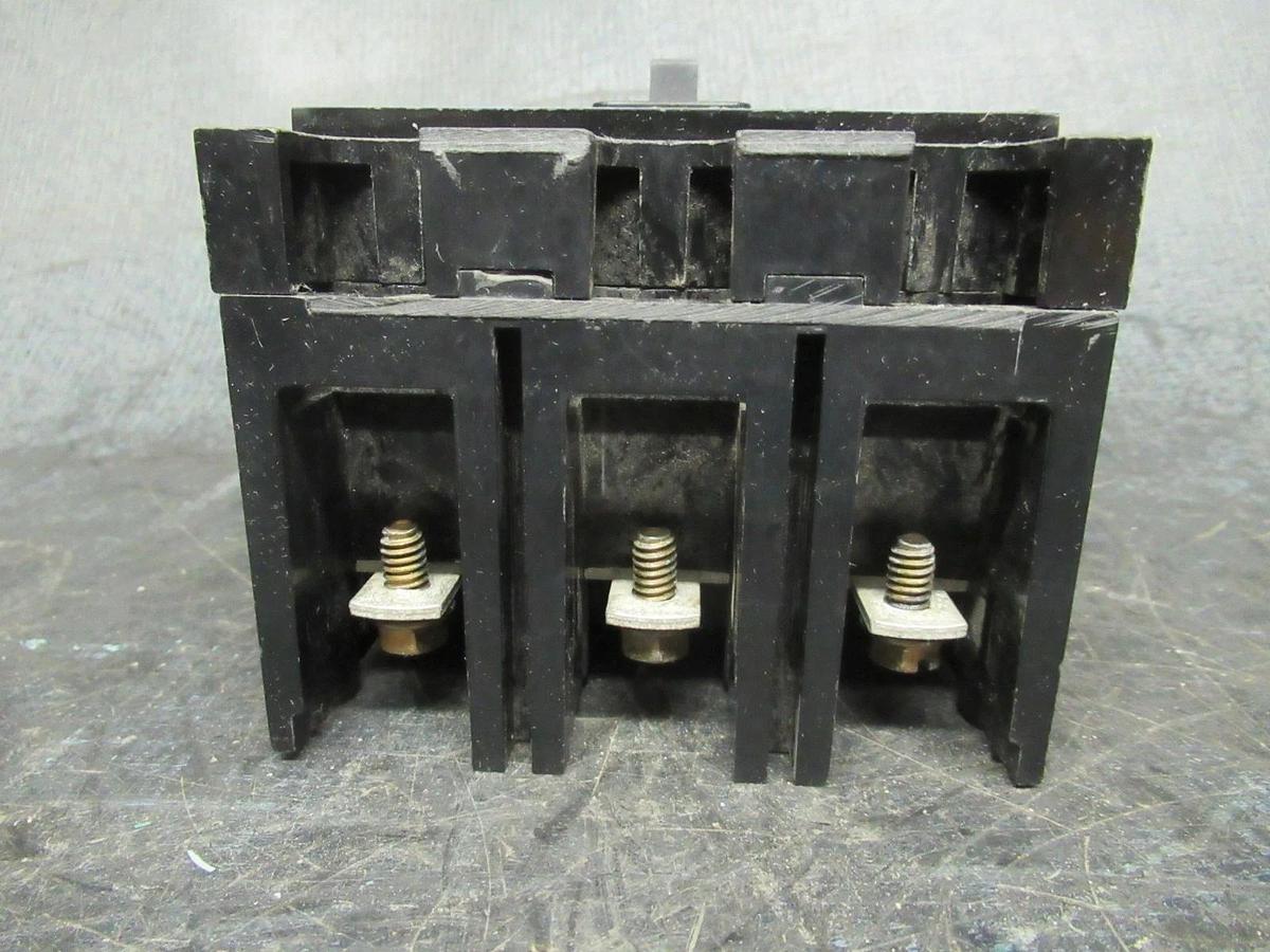 Used CUTLER HAMMER CIRCUIT BREAKER FS360015A 15A 600VAC 3-POLE **WARRANTY INCLUDED**