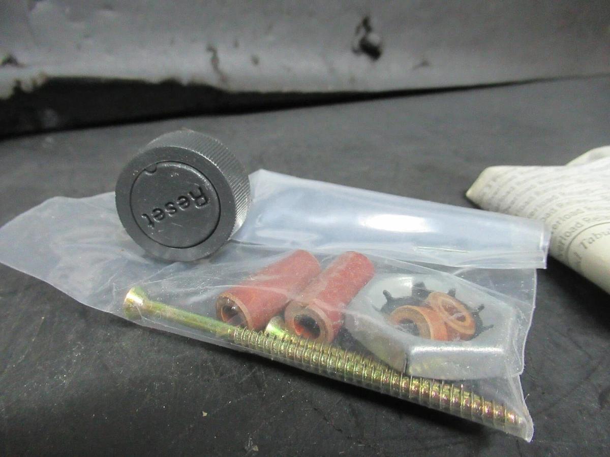 Used NEW SURPLUS CUTLER HAMMER RESET ASSEMBLY 176C585G07 **WARRANTY INCLUDED**