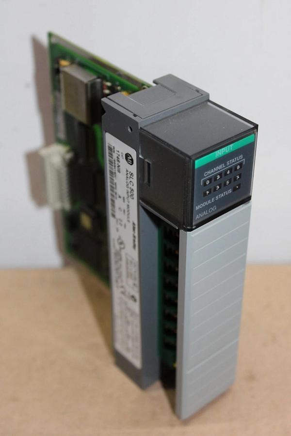 Used ALLEN BRADLEY SLC-500 ANALOG INPUT MODULE 1746-NI8 SER. A REV. C FRN. 2
