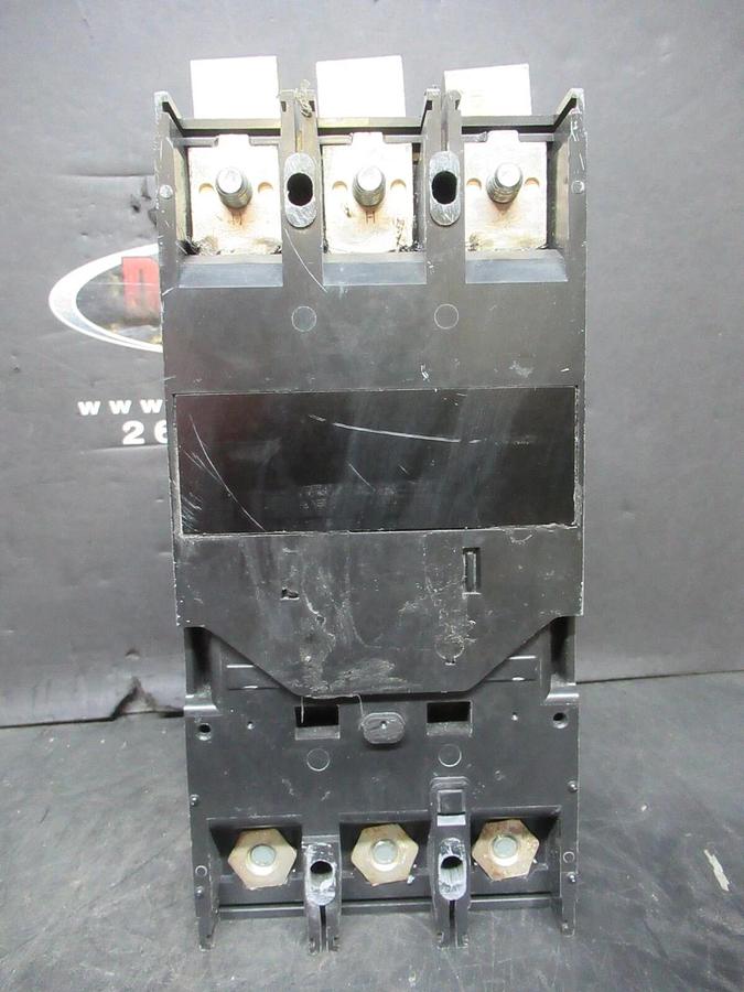 Used SIEMENS SENTRON BREAKER HFXD63B225 225 AMP 600 VAC 3-POLE TYPE: HFXD6