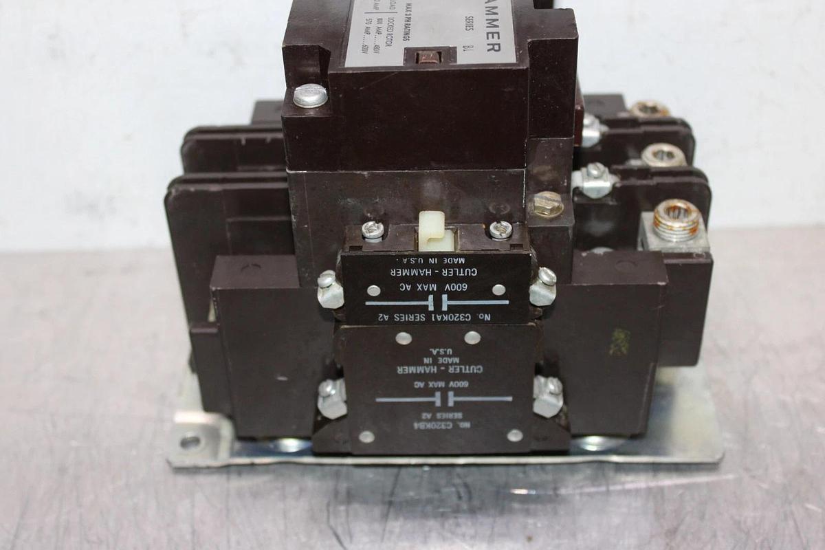 Used CUTLER-HAMMER CONTACTOR C832JN3 NEMA SIZE 3 120 AMP 600 VAC 3-POLE COIL: 120 V