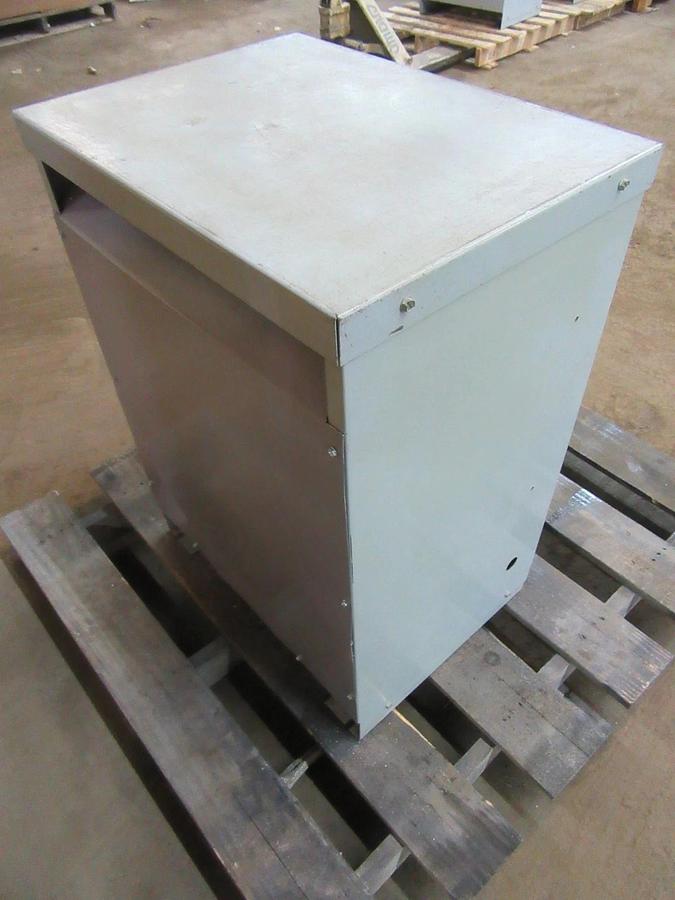 Used 45 KVA GE TRANSFORMER 3 PHASE 480 V PRIMARY TO 208Y/120 V SECONDARY 9T23H3873