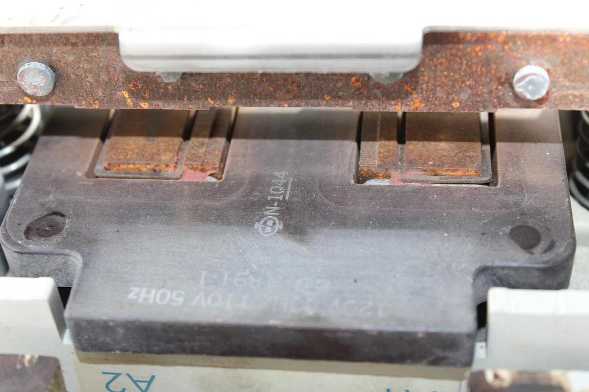 Used EATON CONTACTOR C825LN6 360 AMP 600 VAC 3-POLE 3-PHASE **WARRANTY**