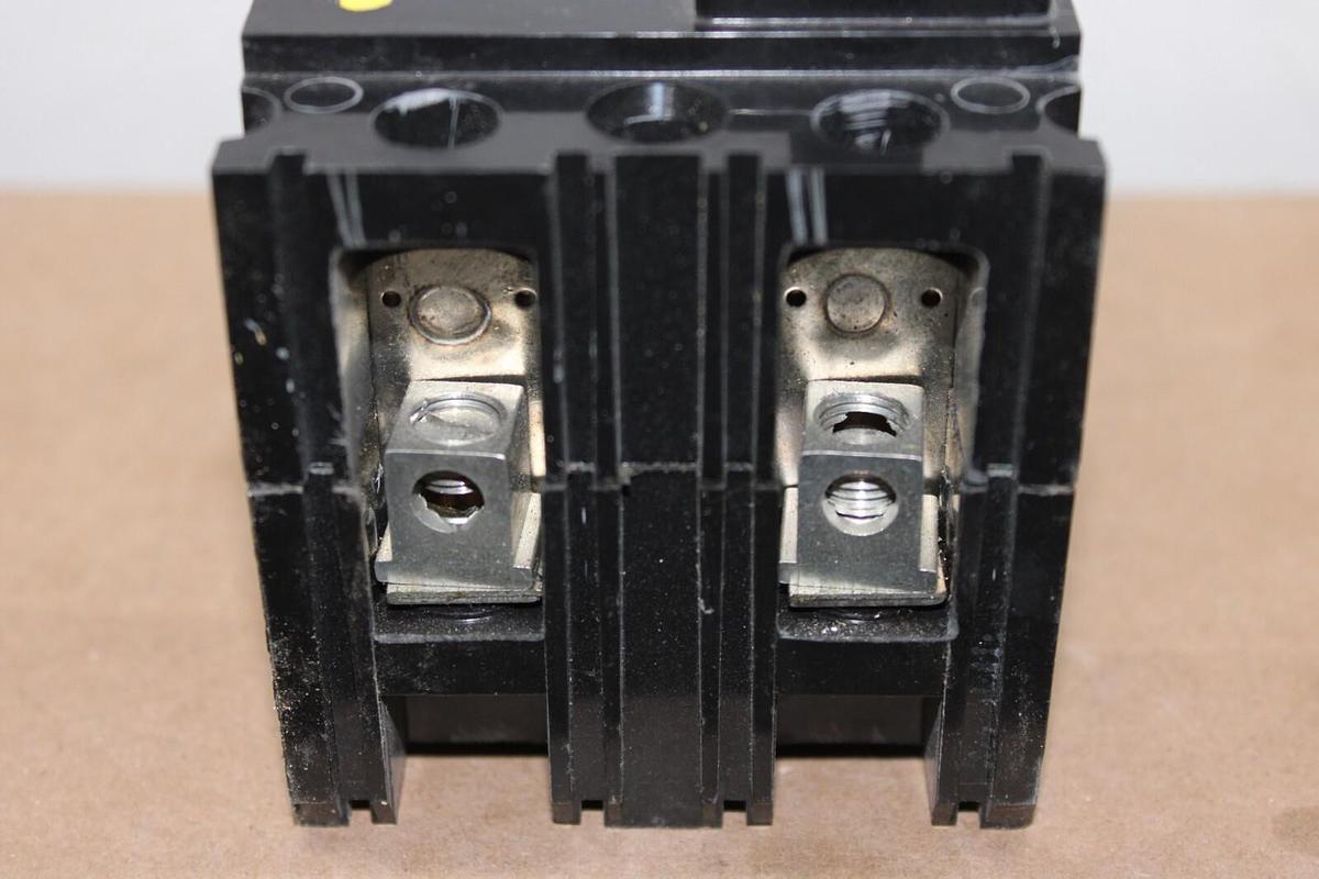 Used SQUARE D CIRCUIT BREAKER FAL24015 2-POLE 15 AMP 480 VAC *WARRANTY*