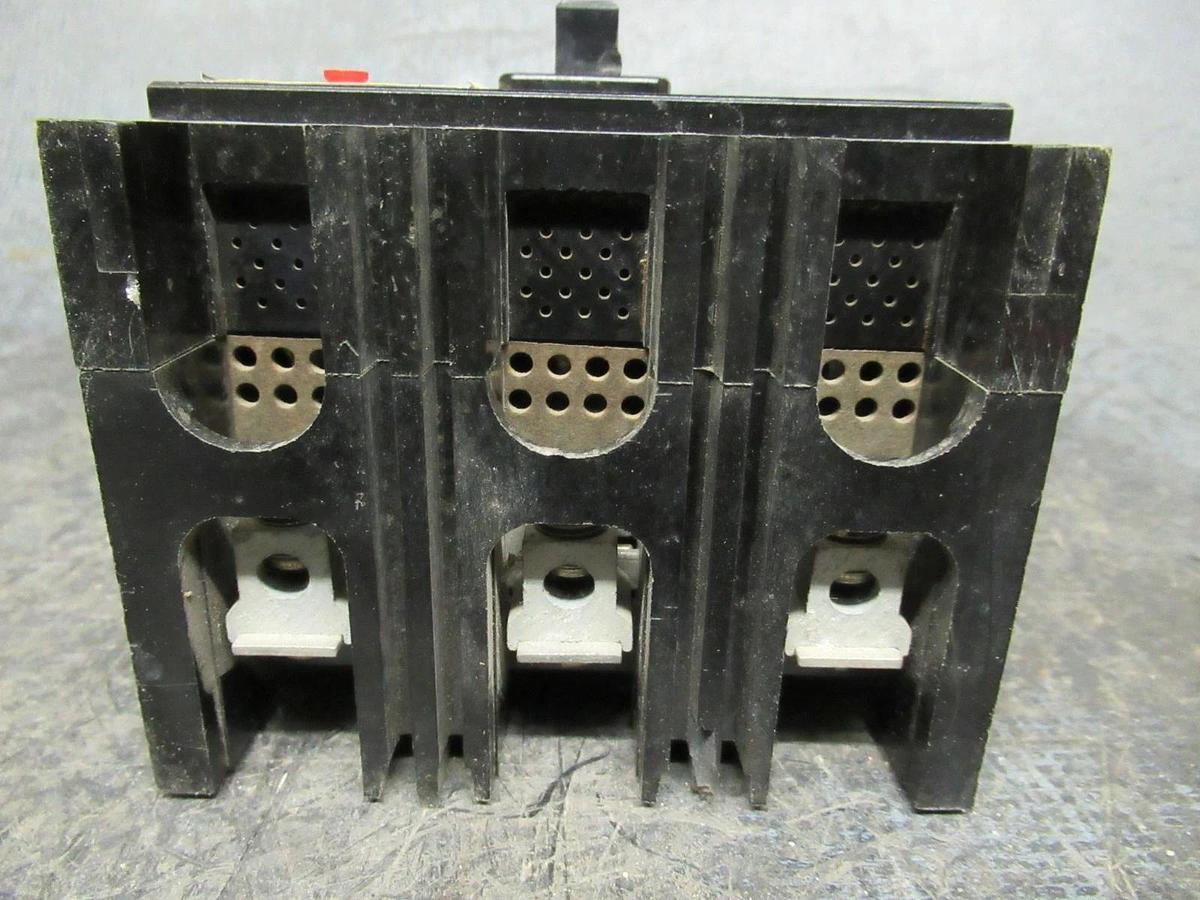 Used WESTINGHOUSE BREAKER MCP13300 600VAC 3 POLE 30A W/ LUGS **WARRANTY INCLUDED**