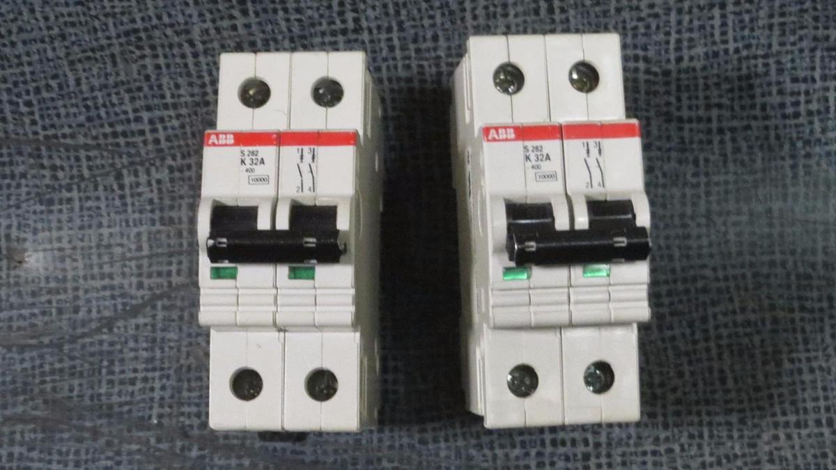 Used (SET OF 2) ABB S282 K32A CIRCUIT BREAKER  32 AMP  277/480 VAC  2 POLE # S282K32A