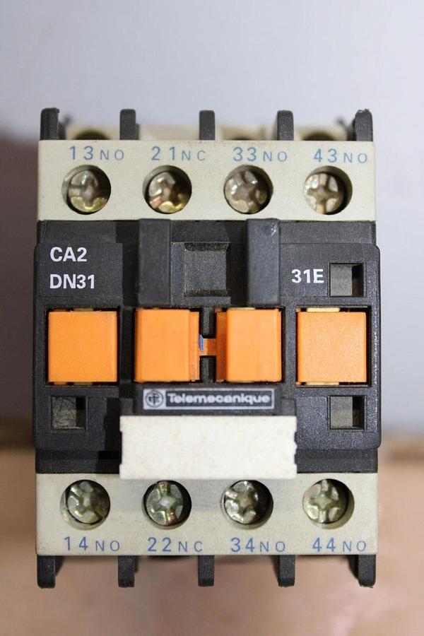 Used TELEMECANIQUE CONTACTOR CA2-DN31 600 VAC 10 AMP COIL: 120V **WARRANTY**