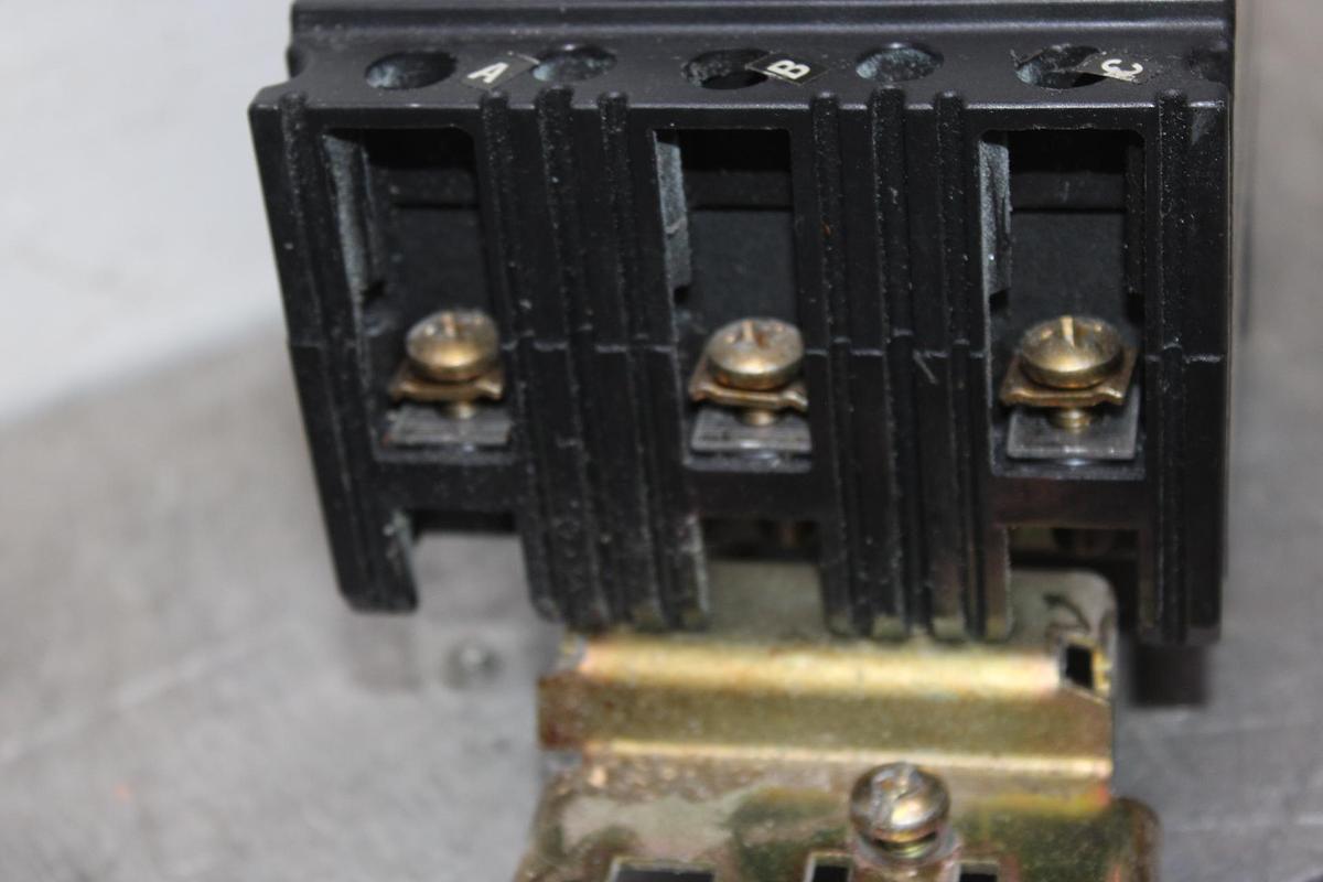 Used SQUARE D I-LINE CIRCUIT BREAKER FA34030 30 AMP 480 VOLT 3-POLE