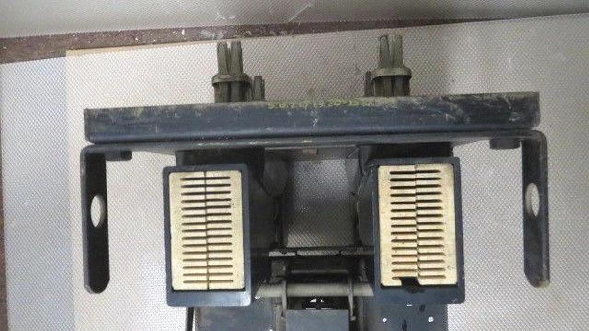 Used WESTINGHOUSE AIR BREAKER DB25 600 AMP 600 VAC 2 POLE **WARRANTY INCLUDED**