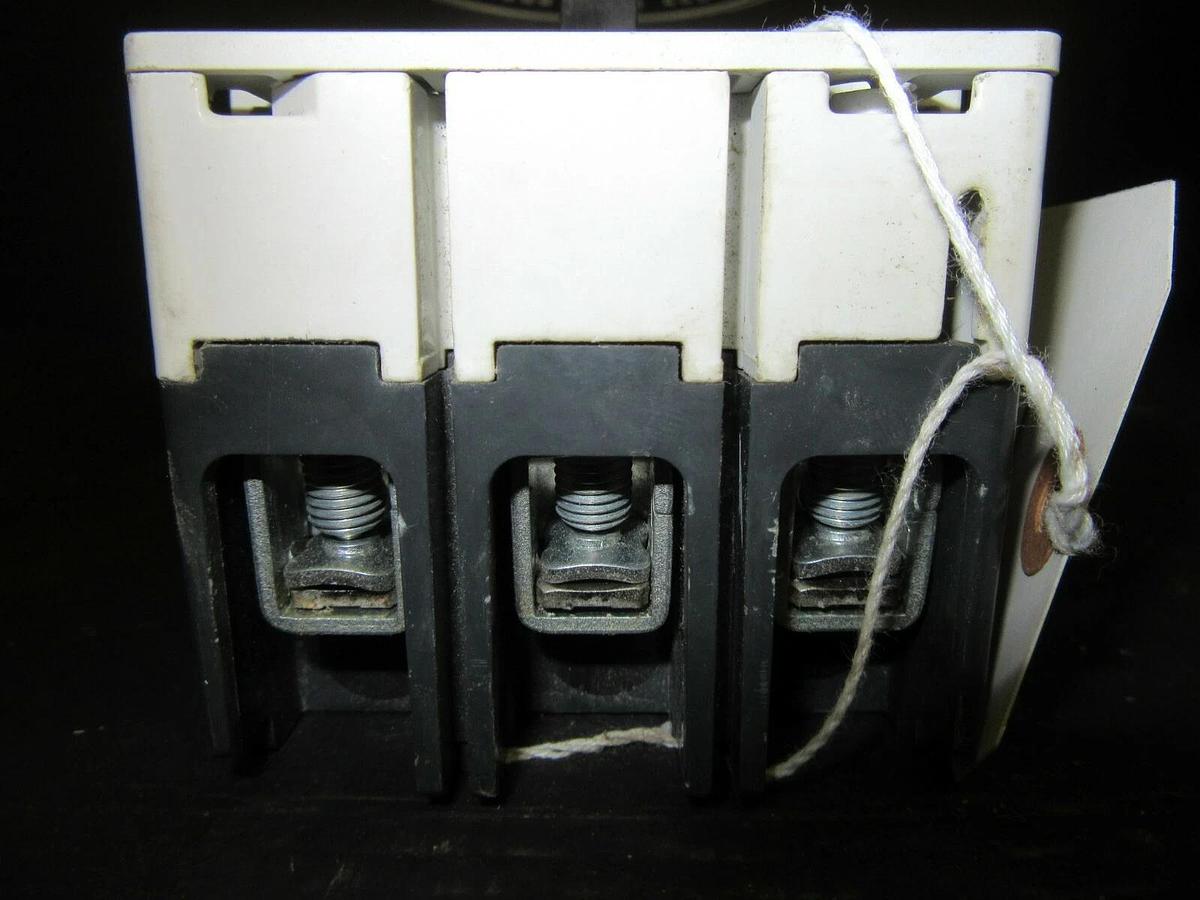 Used 15 AMP ALLEN BRADLEY BREAKER 140U-H6C3-C15 SER. B 3 POLE 600 VAC **WARRANTY**