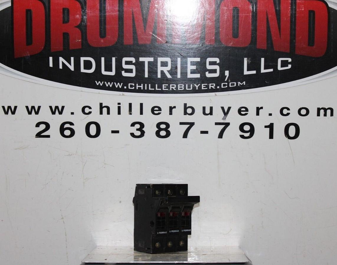Used FERRAZ FUSE HOLDER ST-10 M-81-224 600 VOLT 30 AMP 3-POLE **WARRANTY INCLUDED**