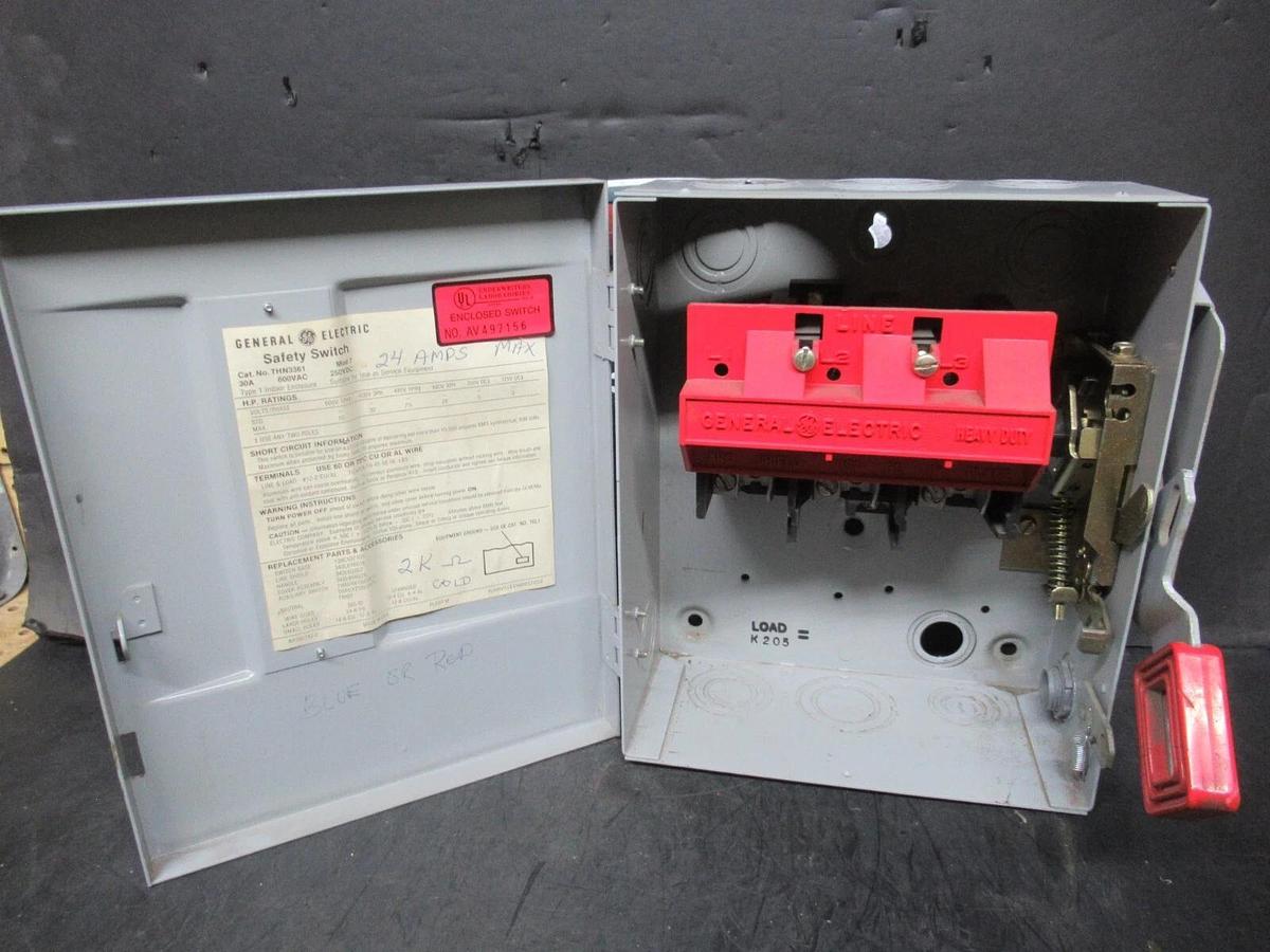 Used GE SAFETY DISCONNECT THN3361 ENCL. TYPE 1 30 AMP 600 VAC 30 HP 3-PHASE 3-POLE