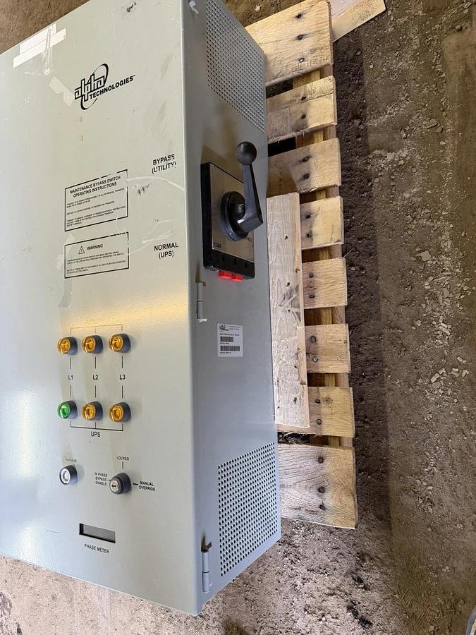Used ALPHA MODULAR UPS CABINET AMPS80-3-30 80HP 0200018 208V 88 AMP W/ BYPASS SWITCH