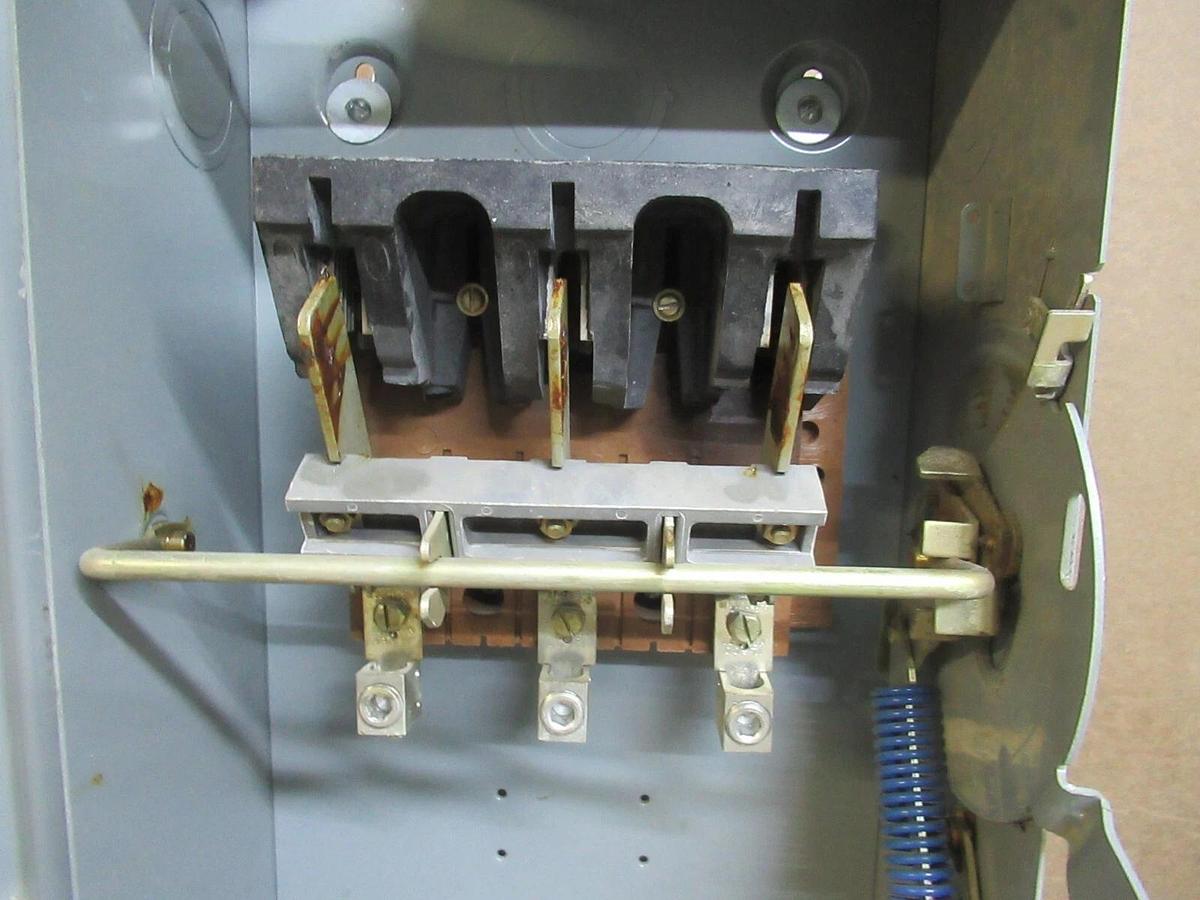 Used WESTINGHOUSE HEAVY-DUTY SAFETY SWITCH HU364 200 AMP 150 HP 600 VAC **WARRANTY**