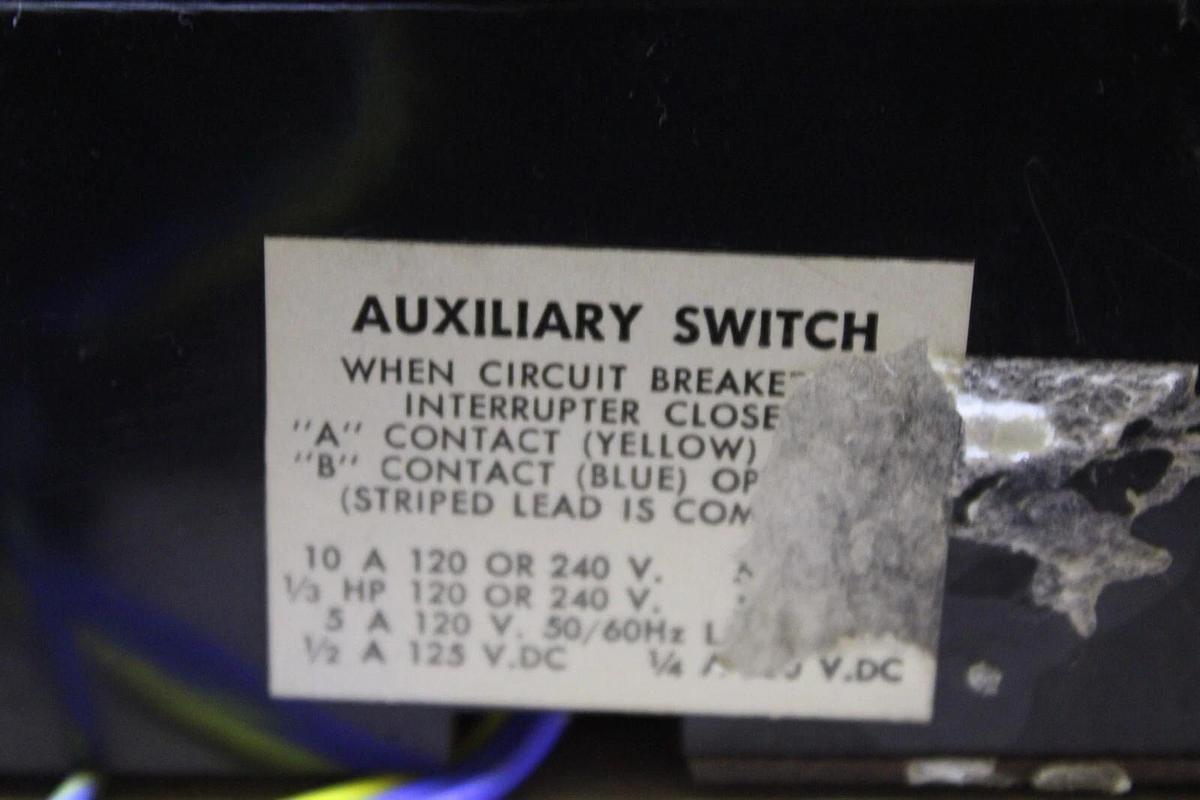 Used SQUARE D CIRCUIT BREAKER KAL361251380 125 AMP 600V 3-POLE W/ AUXILIARY & SHUNT