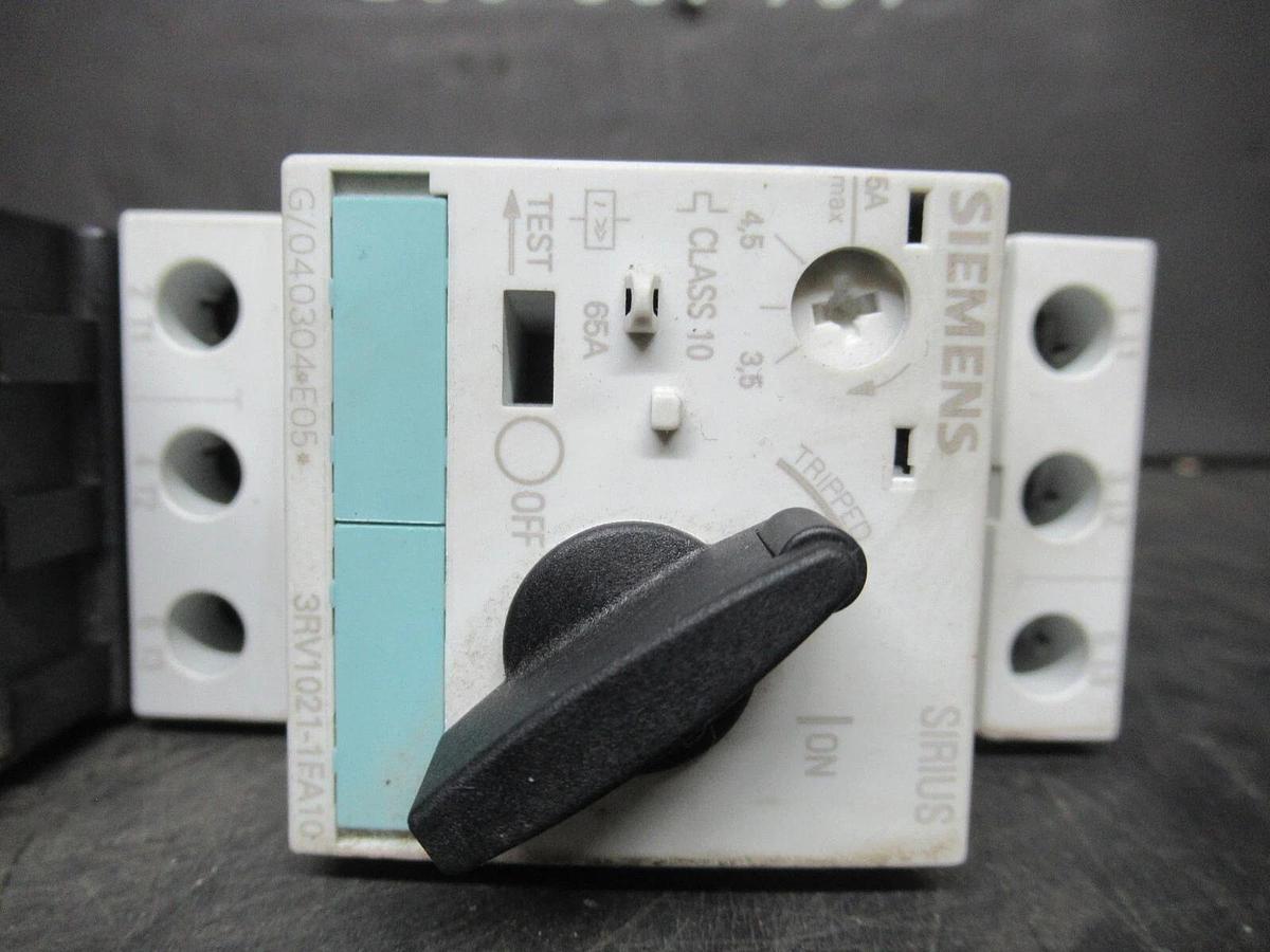 Used SIEMENS MANUAL MOTOR STARTER 3RV1021-1FA10 W/ 3RT1023-1A..0 600 VAC 7.5 HP