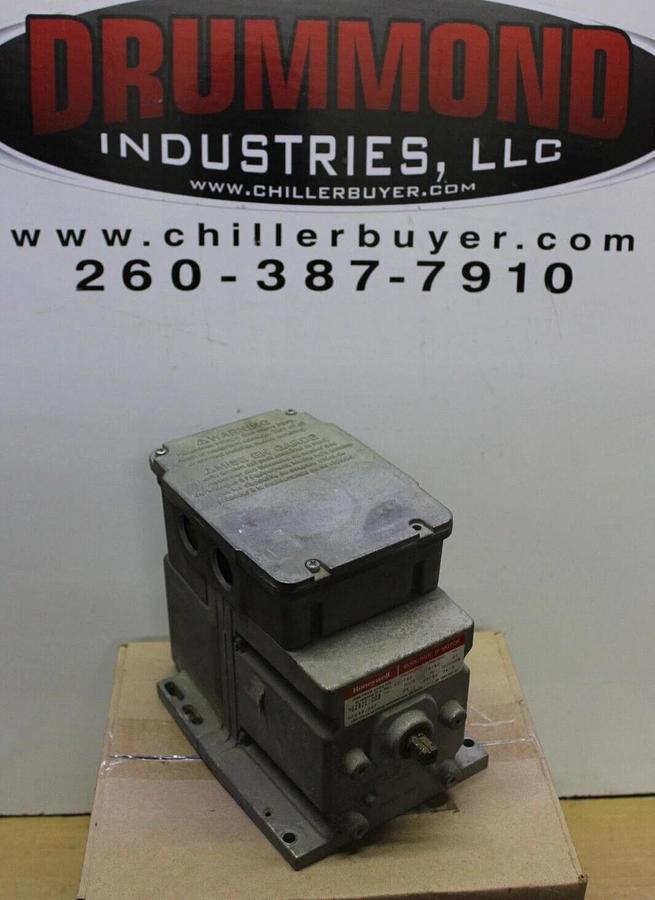 Used HONEYWELL MODULTROL IV MOTOR ACTUATOR M6282E1009 21 VA 24 VOLT HF23BJ027