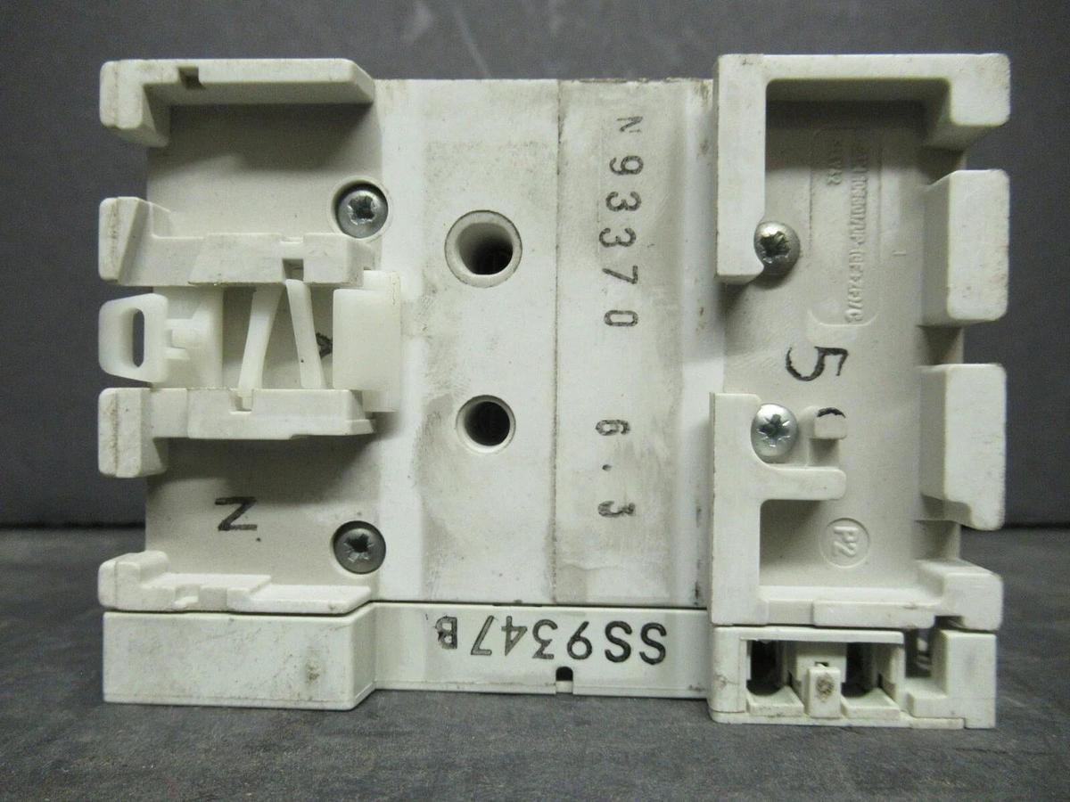 Used ABB MANUAL MOTOR START MS325 4-6.3 AMP 480 VAC W/ AUXILIARY CONTACTS